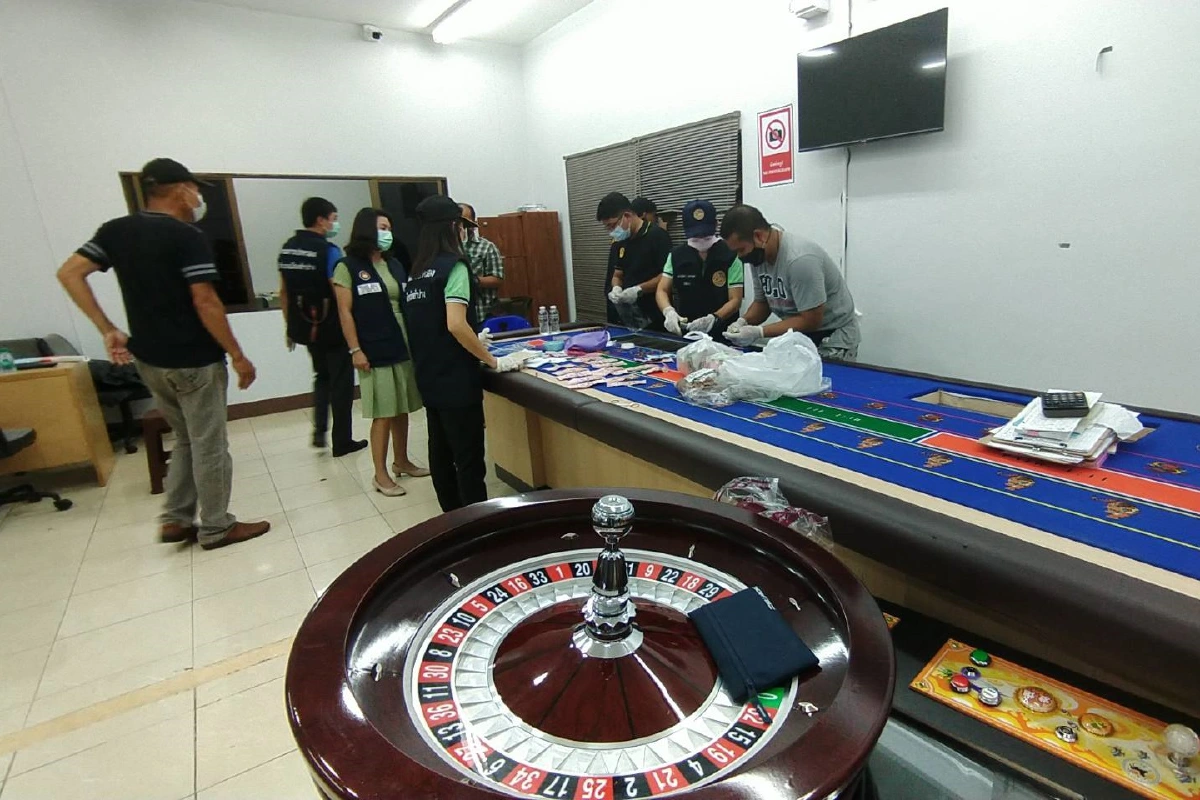 ภรรยาไม่ทน ! สามี-ลูกติดพนันใกล้หมดตัว ร้องผู้ว่าฯหมูป่าทลายบ่อน