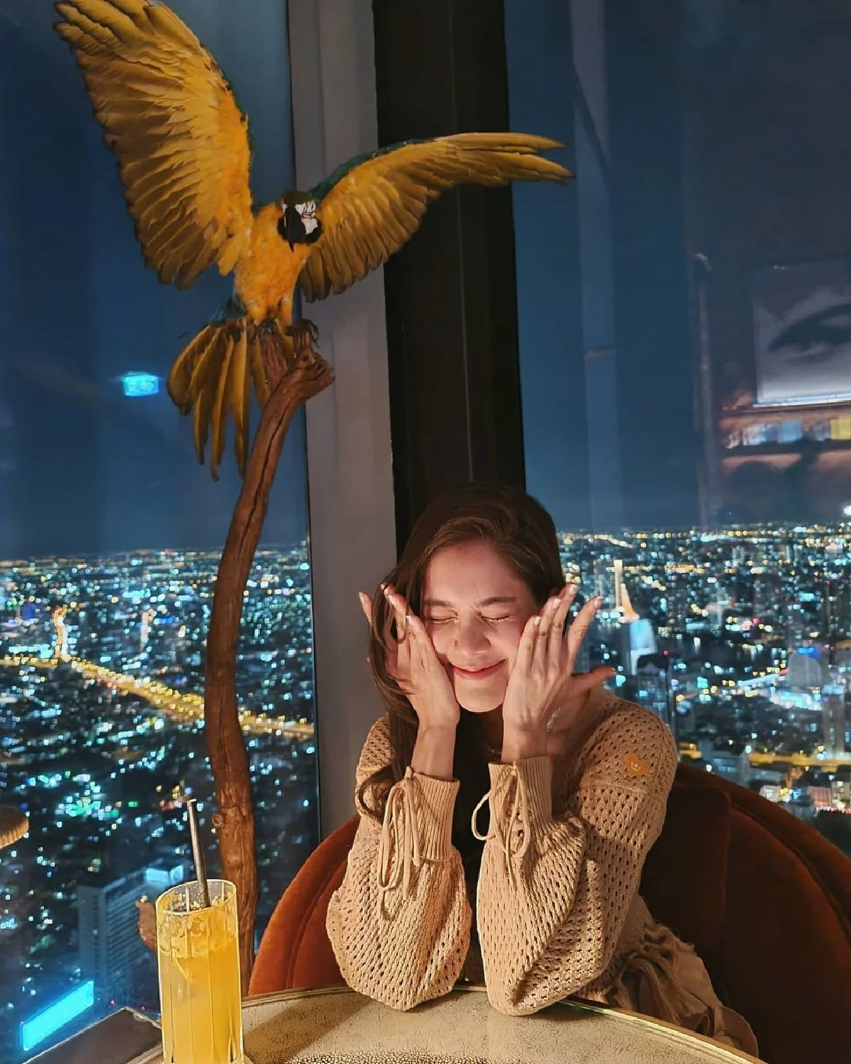 ภาพมาแล้ว! ก้อย รัชวิน ลองชุดแต่งงาน สวยอลังการสมการรอคอย 