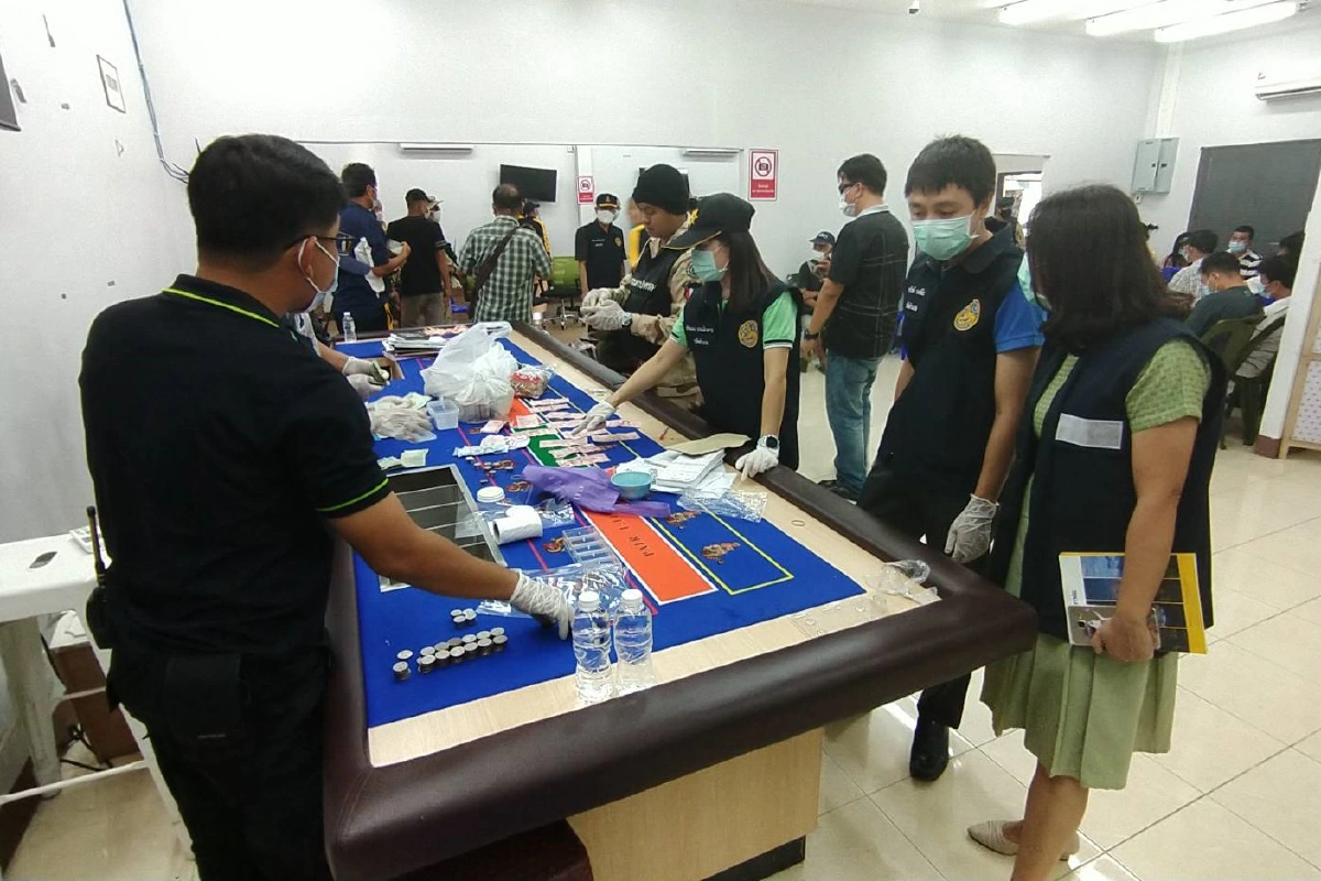 ภรรยาไม่ทน ! สามี-ลูกติดพนันใกล้หมดตัว ร้องผู้ว่าฯหมูป่าทลายบ่อน