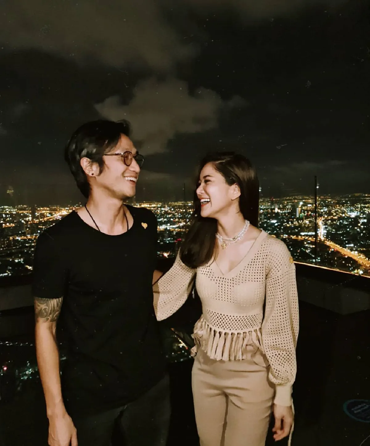 ภาพมาแล้ว! ก้อย รัชวิน ลองชุดแต่งงาน สวยอลังการสมการรอคอย 