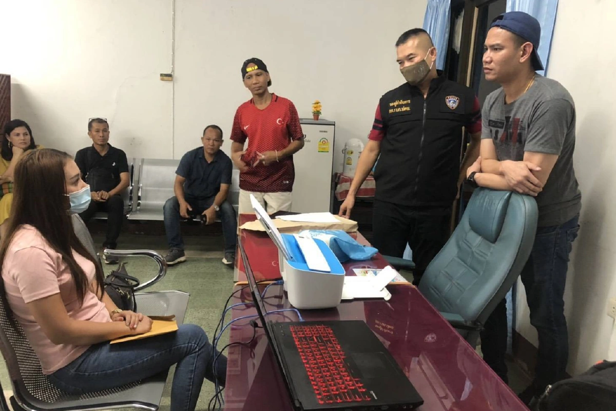 ปคบ.รวบสาวแสบร่วมต่างชาติหลอกขายถุงมือยางใช้ไทยแหล่งฟอกเงิน