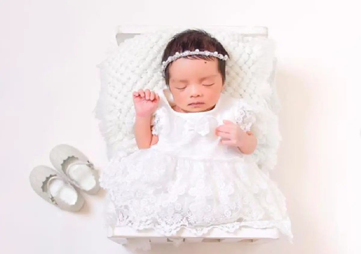 น่ารักทุกภาพ! “ใบเตย” พาลูกสาว “น้องเวทย์มน” ถ่ายแบบแรกเกิดในสไลต์ต่างๆ