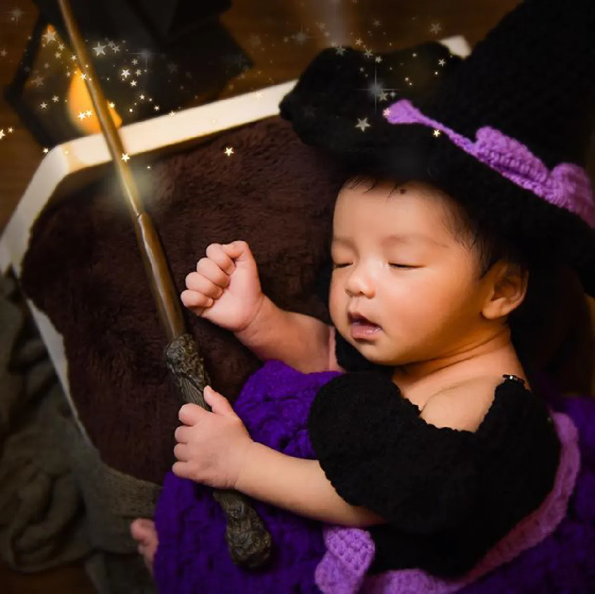 น่ารักทุกภาพ! “ใบเตย” พาลูกสาว “น้องเวทย์มน” ถ่ายแบบแรกเกิดในสไลต์ต่างๆ