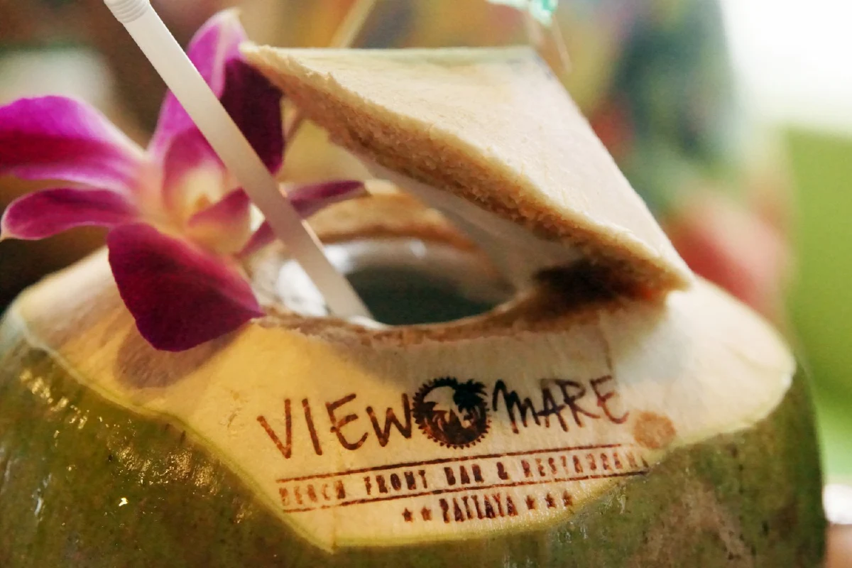 พาเหรดเมนูซีฟู้ดสดเหมือนเพิ่งยกขึ้นจากทะเล @View Mare