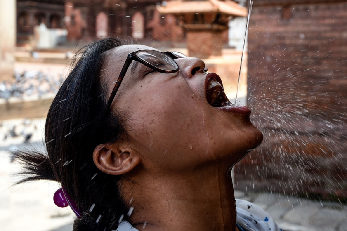 เหล้าจากพระเจ้า เนปาลดื่มเมรัยจากเทวรูปพระไภรวะ