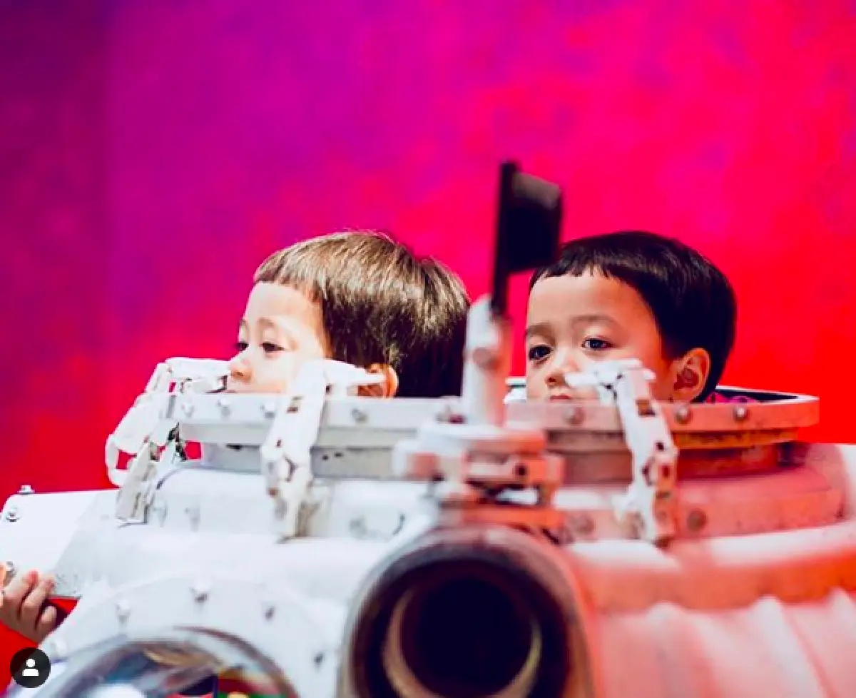 "แม่ชม-พ่อน็อต" จัดปาร์ตี้ฉลองวันเกิดให้ “น้องสายฟ้า-น้องพายุ” อายุครบ 3 ขวบอย่างอบอุ่น 