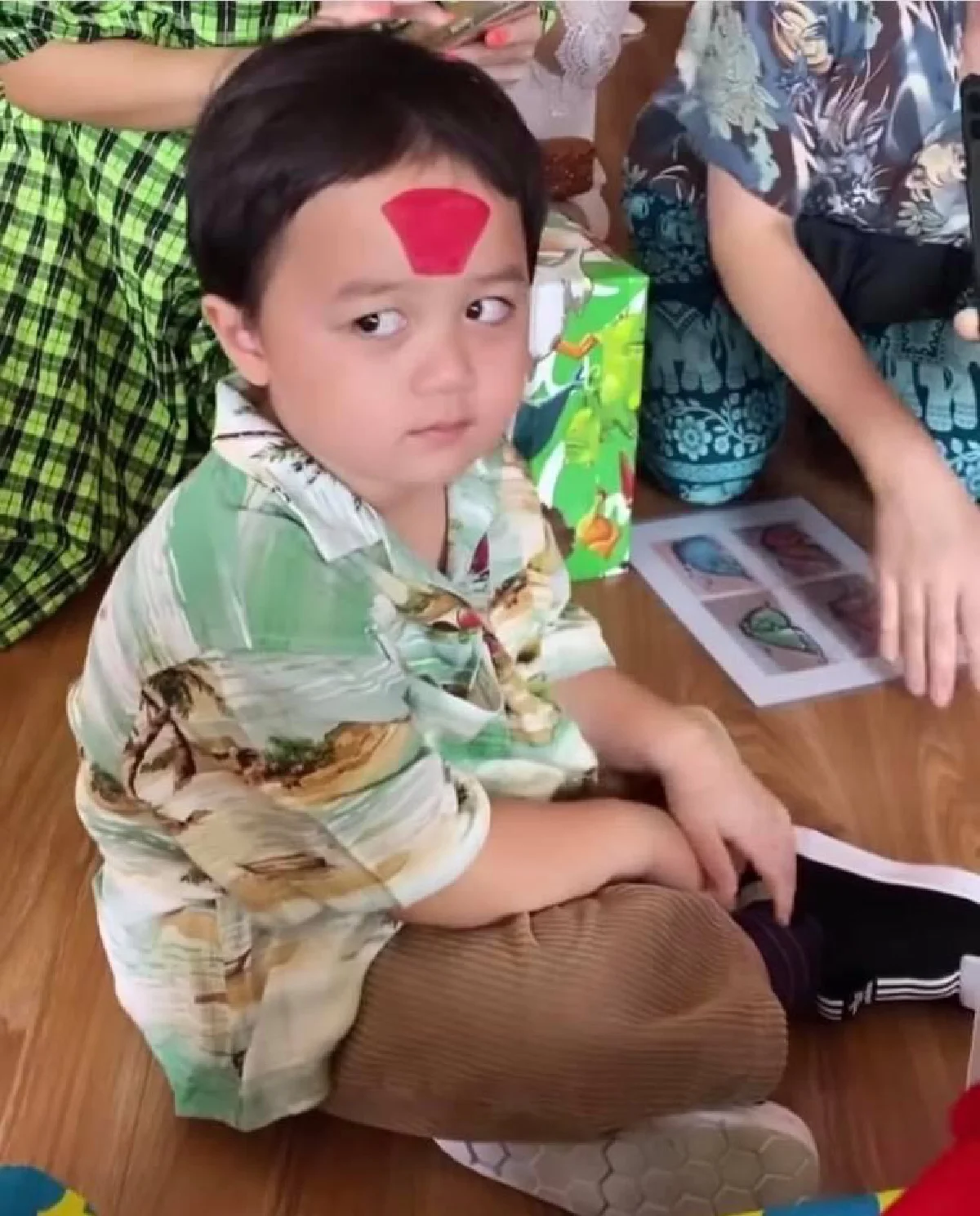 "แม่ชม-พ่อน็อต" จัดปาร์ตี้ฉลองวันเกิดให้ “น้องสายฟ้า-น้องพายุ” อายุครบ 3 ขวบอย่างอบอุ่น 