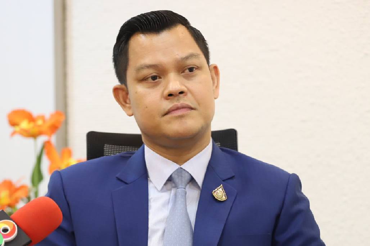 "ธนกร"ชมเพื่อไทยใช้กลไกรัฐสภาตรวจสอบรัฐบาลไม่หนุนม็อบลงถนน "ธนกร"ชมเพื่อไทยใช้กลไกรัฐสภาตรวจสอบรัฐบาลไม่หนุนม็อบลงถนน