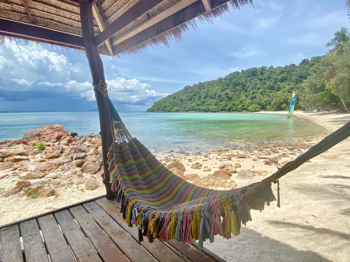 คิดถึง...อ้อมกอดธรรมชาติ เกาะทะลุ ประจวบคีรีขันธ์