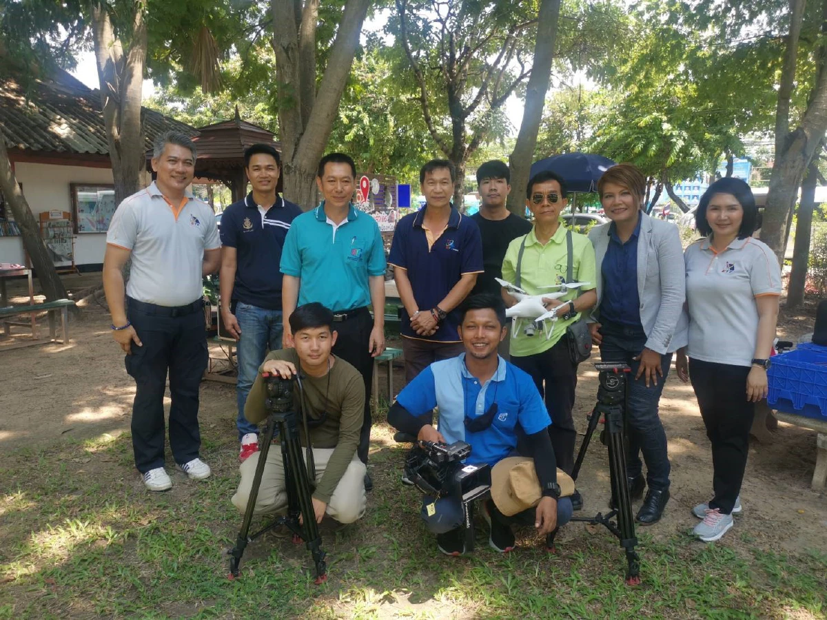 ผู้อำนวยการศูนย์เทคโนโลยีทางการศึกษา สำนักงาน กศน. ตรวจเยี่ยมติดตามการถ่ายทำรายการสายใย กศน.นอกสถานที่ และรายการเรียนนอกรั้ว