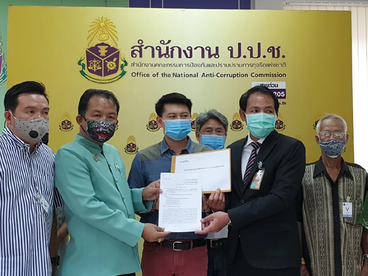 "ศรีสุวรรณ"ร้องป.ป.ช.เอาผิดคลังเอื้อประโยชน์ให้บริษัทบุหรี่นอก