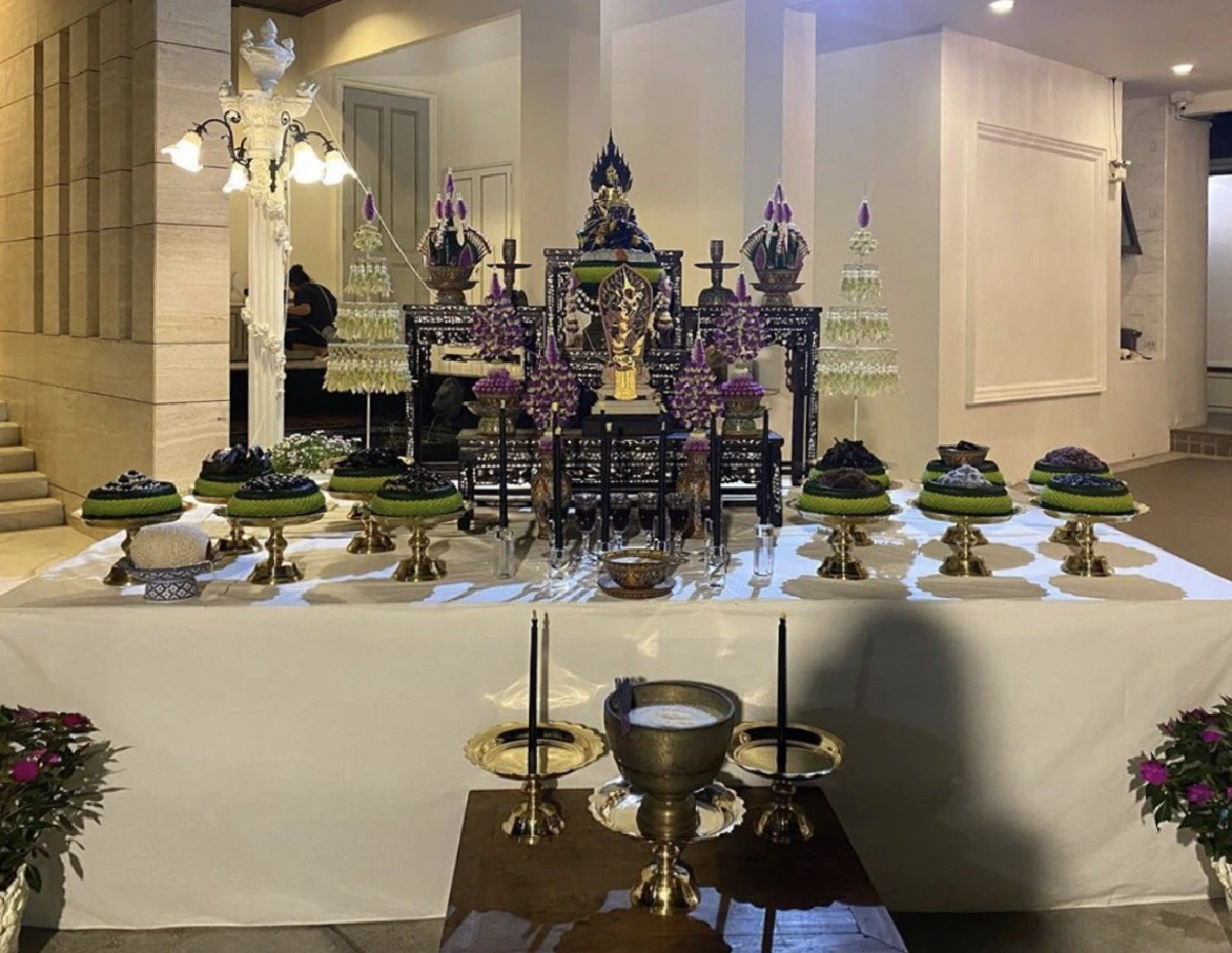 อั้ม พัชราภา จัดใหญ่! เปิดบ้านชวนเพื่อนทำบุญรับพระราหูย้ายราศี 