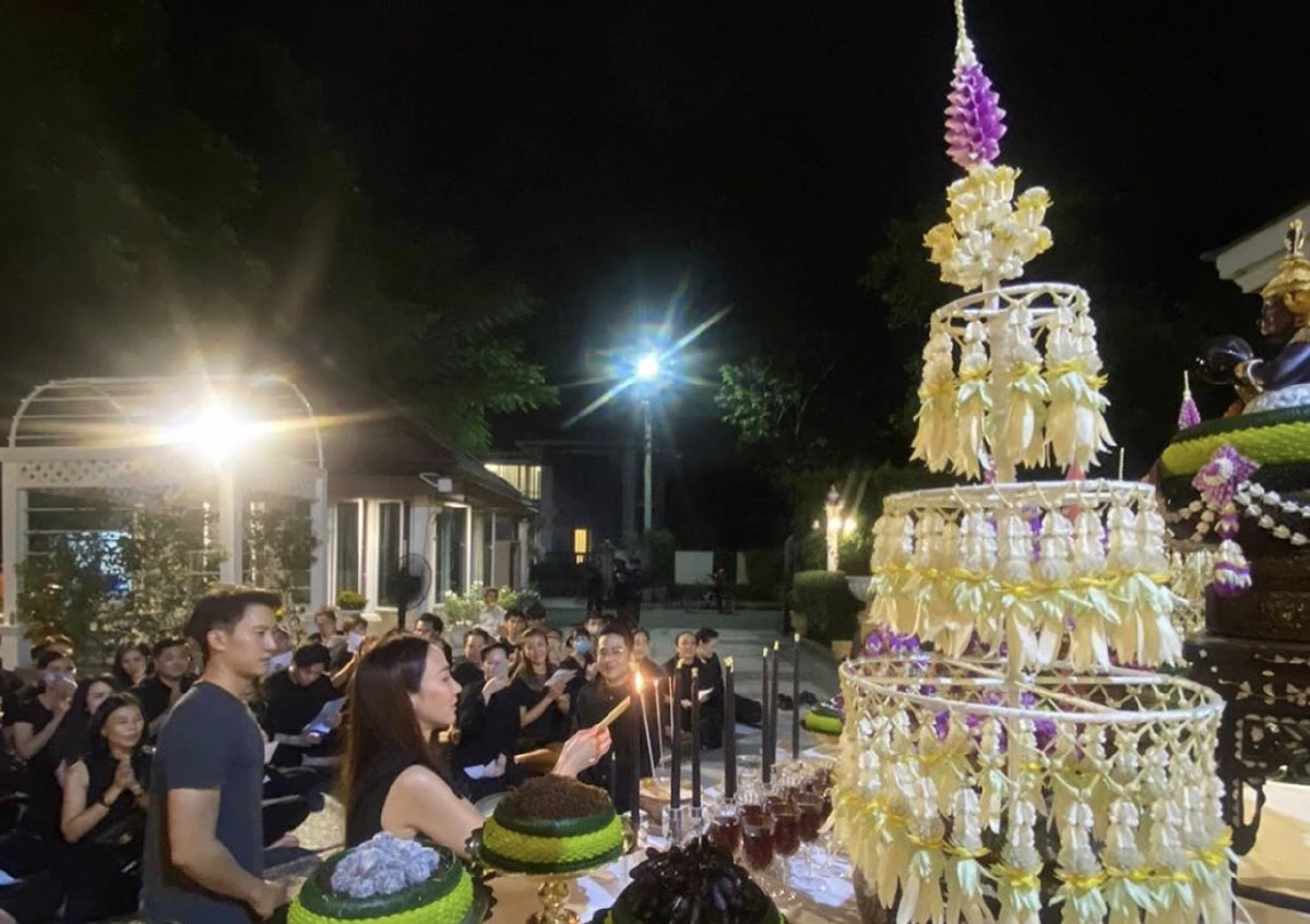 อั้ม พัชราภา จัดใหญ่! เปิดบ้านชวนเพื่อนทำบุญรับพระราหูย้ายราศี 