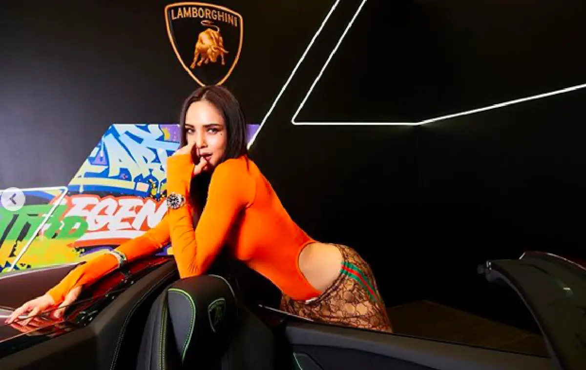 “อุ้ม ลักขณา” แซ่บไฟลุก! อวดหุ่นสุดเซ็กซี่ ที่บอกเลยคนต้องมองทั้งงาน