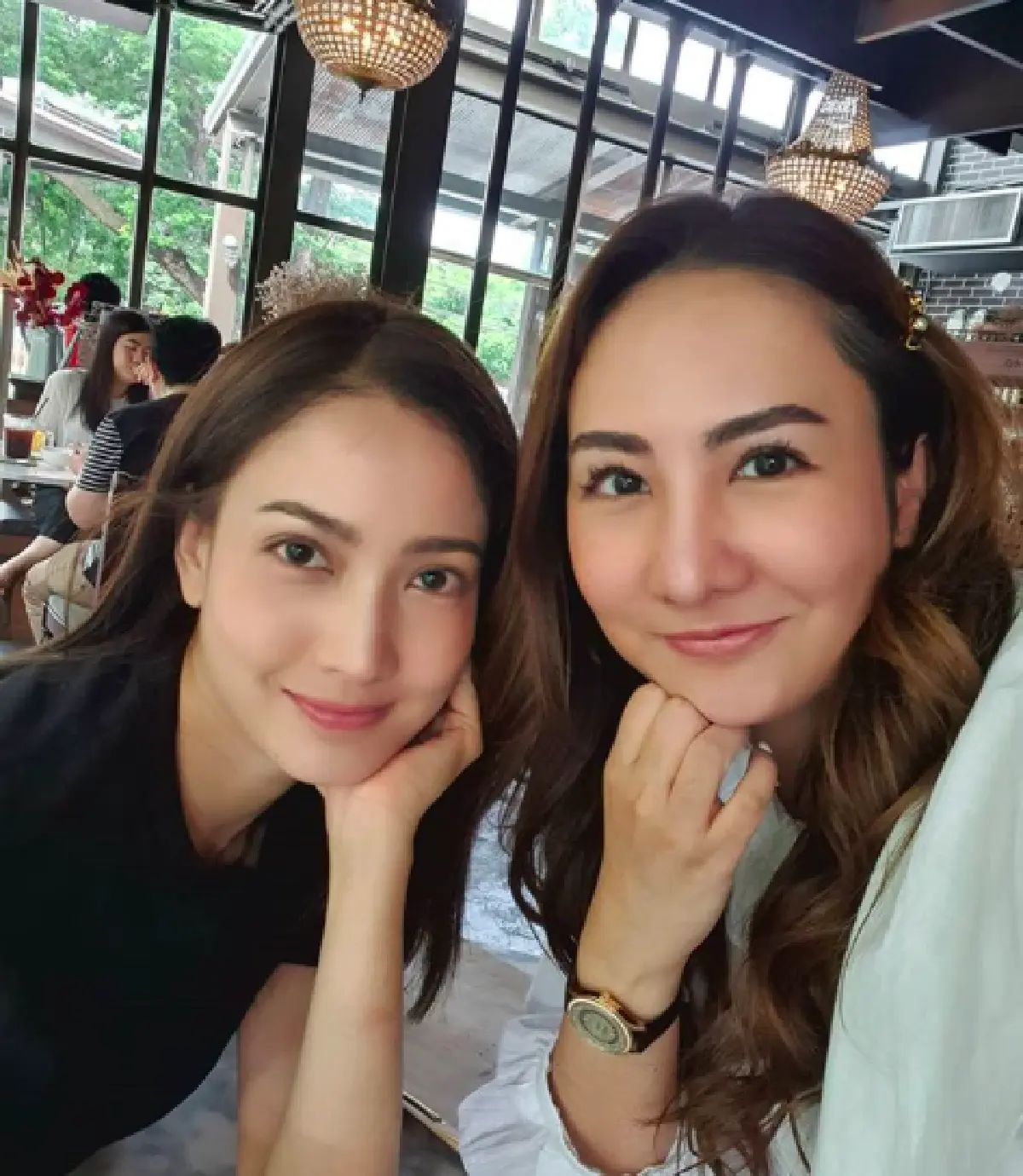 “เต๋า ณฐวดี” พี่สาว “แต้ว ณฐพร” ตอบแทนเองแบบชัดๆ เคลียร์ทุกประเด็นทริปทะเลของน้องสาว