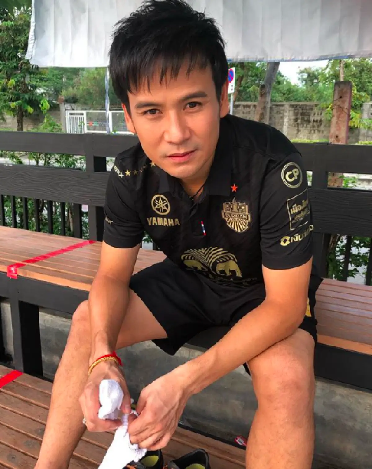 “ไผ่ พงศธร” สร้างบ้านให้แม่ที่บ้านเกิดยโสธร หวังให้ได้พักผ่อนตอนทำนา 