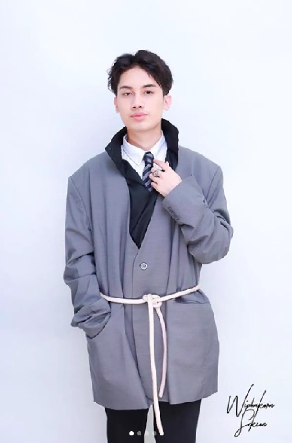 เก็บตกบรรยากาศงานแต่ง "เสก-กานต์" เรียบง่าย อบอุ่น และมีความสุข