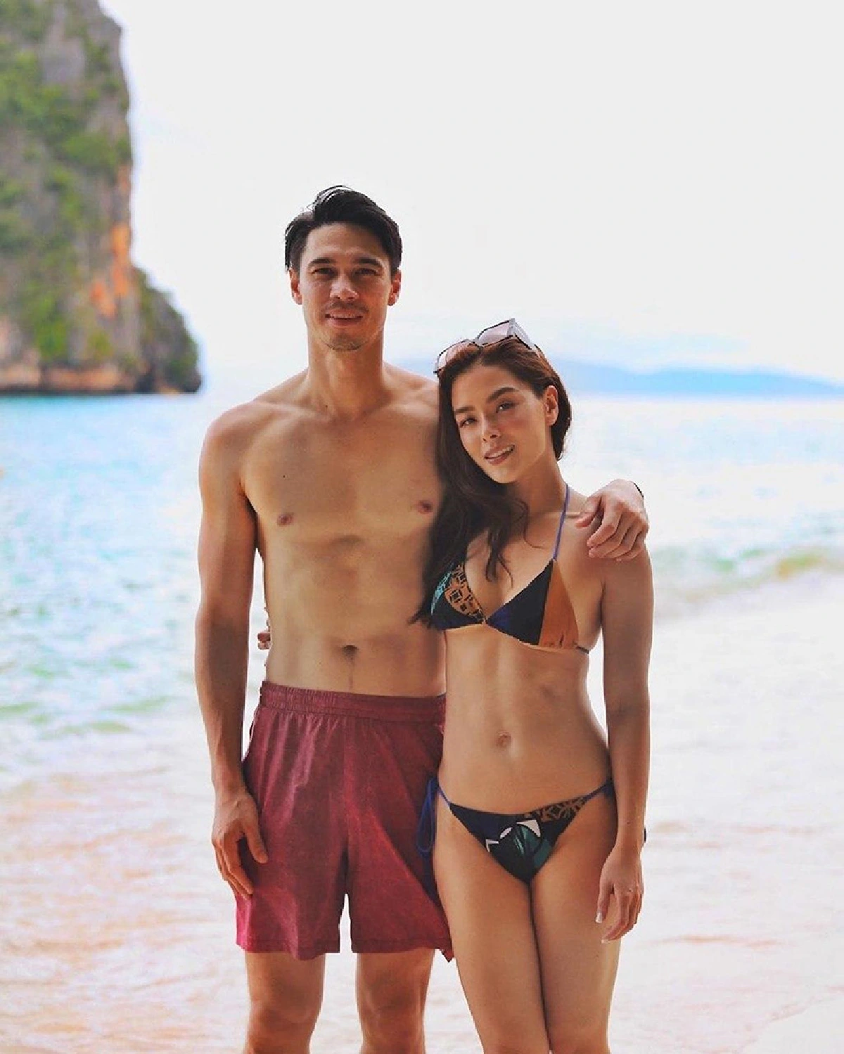 หวานจัดหนัก! ลีเดีย-แมทธิว สวีทริมทะเลกระบี่ โดนแซวลูกคนที่ 3 มาแน่