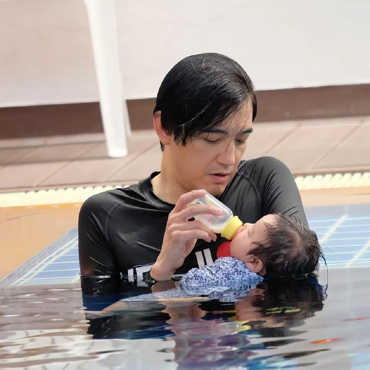 ศรราม อุ้มลูกสาว น้องวีจิ กอดแนบอก บอกเราสองพ่อลูกจะสู้ไปด้วยกัน