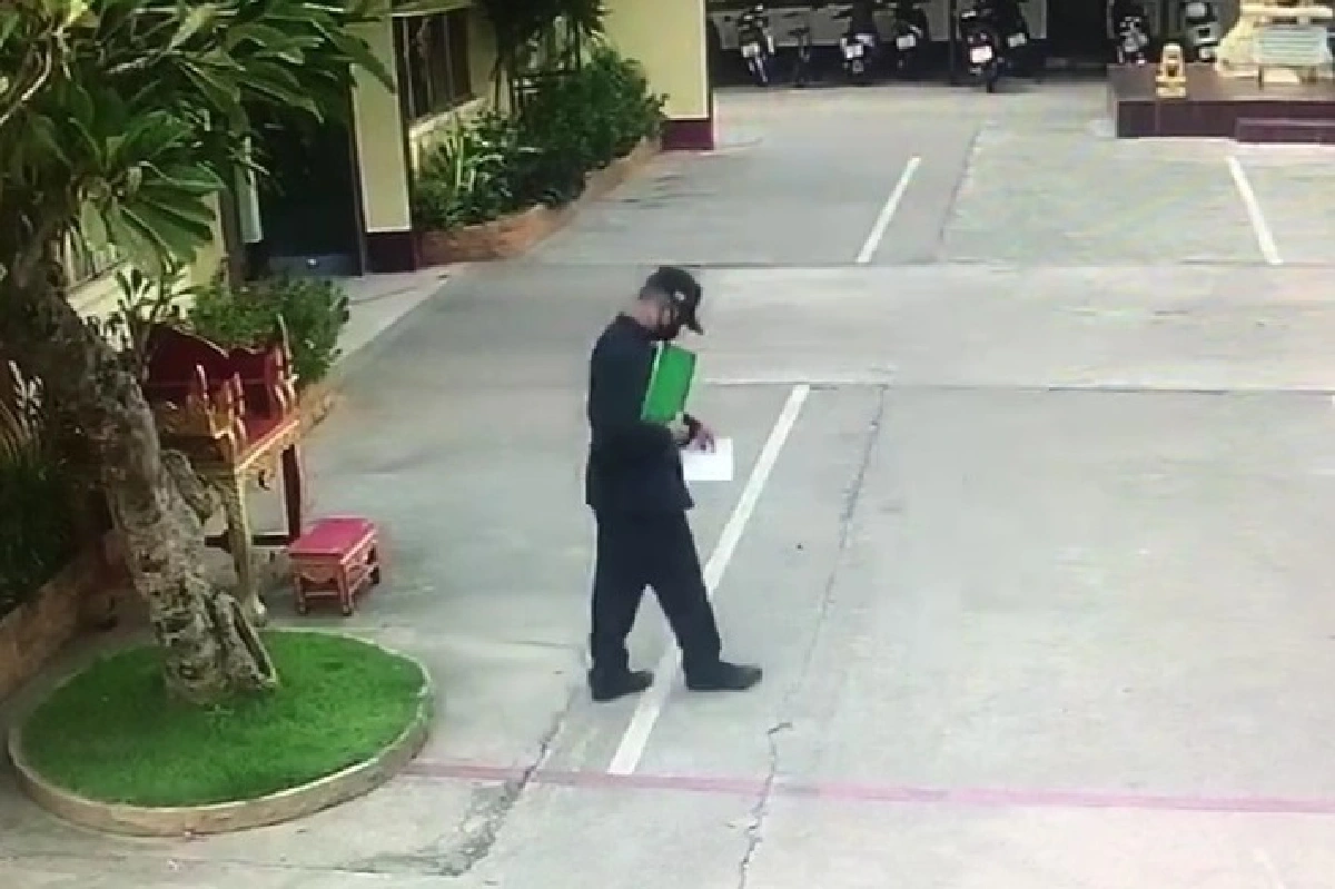 นักโทษตีเนียนแต่งชุดผู้คุมแหกคุก กล้องวงจรปิดจับภาพได้