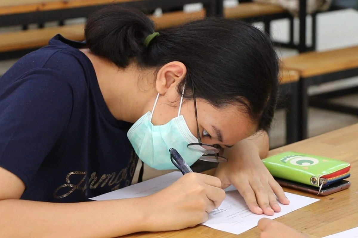 แกนนำนักศึกษาม.ขอนแก่น ร่วมชุมนุม19กันยา มธ.ท่าพระจันทร์