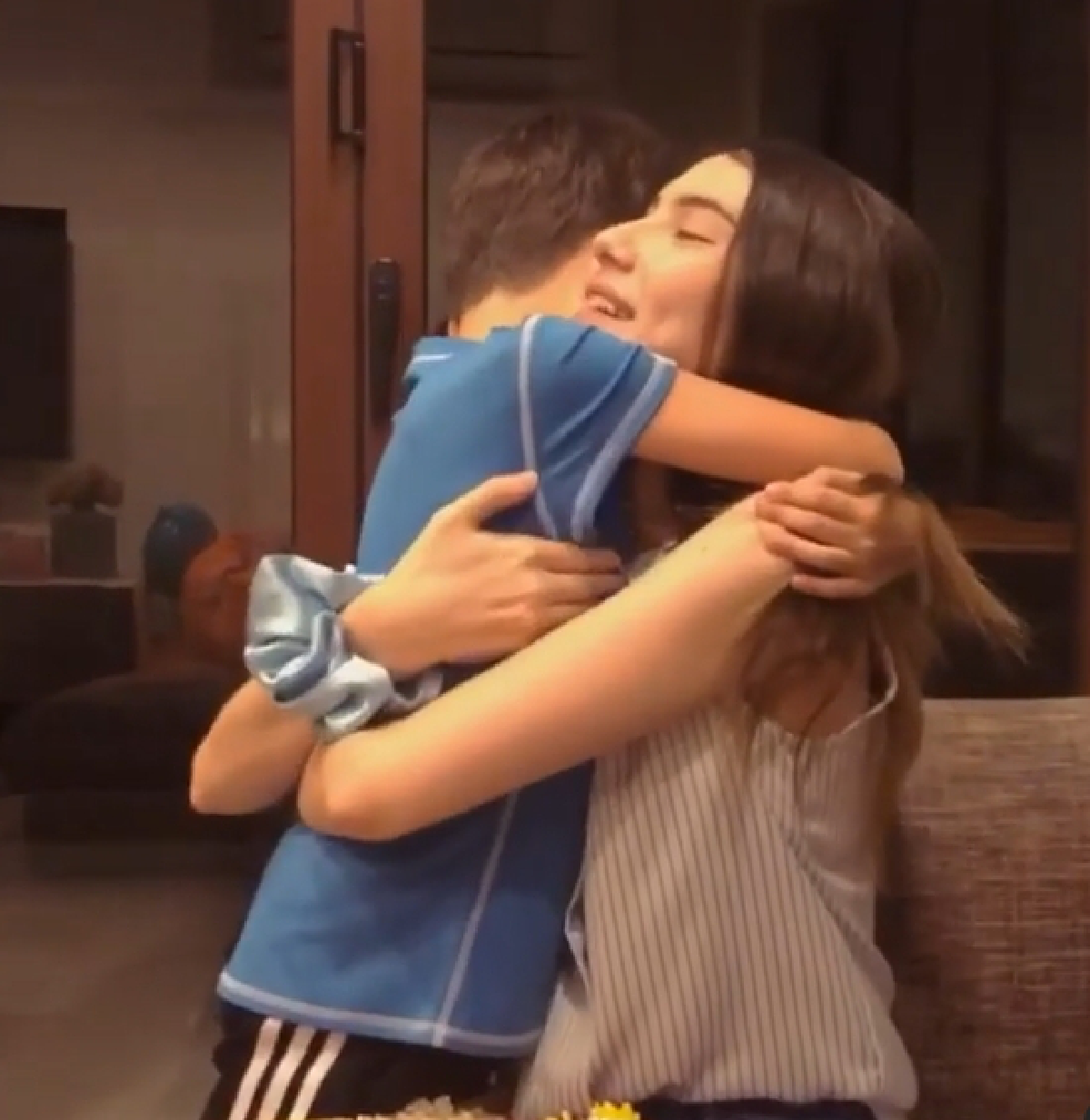 ซาร่า คาซิงกินี โพสต์ขอบคุณทุกคนที่ยังเชื่อใจ เป็นกำลังใจให้กันเสมอ