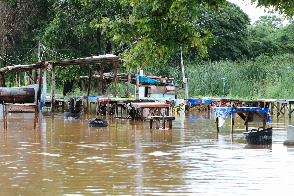ประมวลภาพน้ำท่วมนครสวรรค์รับผลกระทบพายุโนอึล