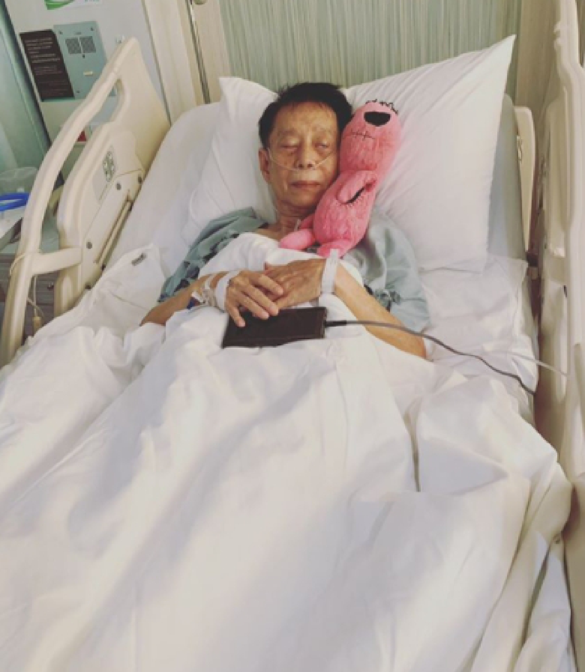 "แตงโม นิดา" สูญเสียคุณพ่อ พร้อมสัญญาว่าจะดูแลตัวเองให้ดี