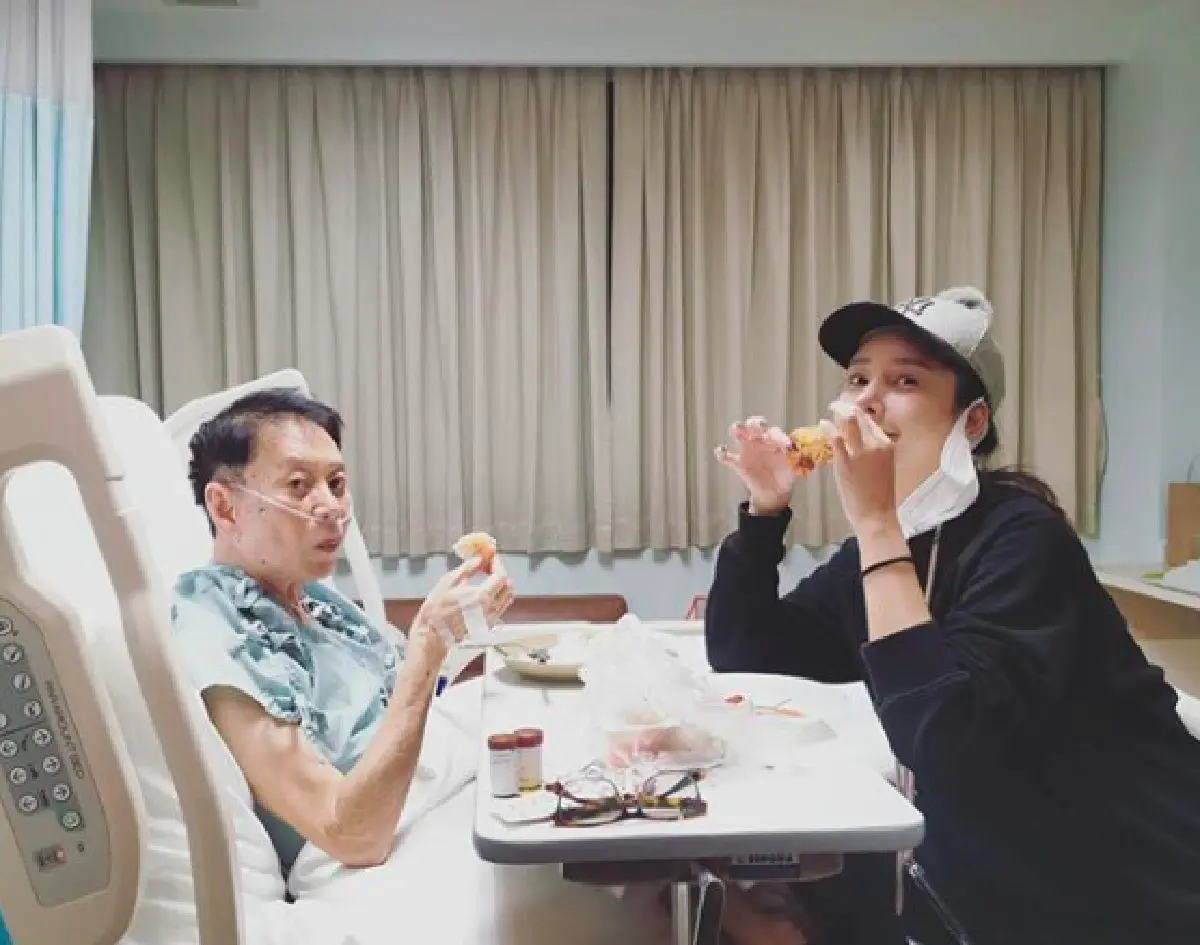 "แตงโม นิดา" สูญเสียคุณพ่อ พร้อมสัญญาว่าจะดูแลตัวเองให้ดี