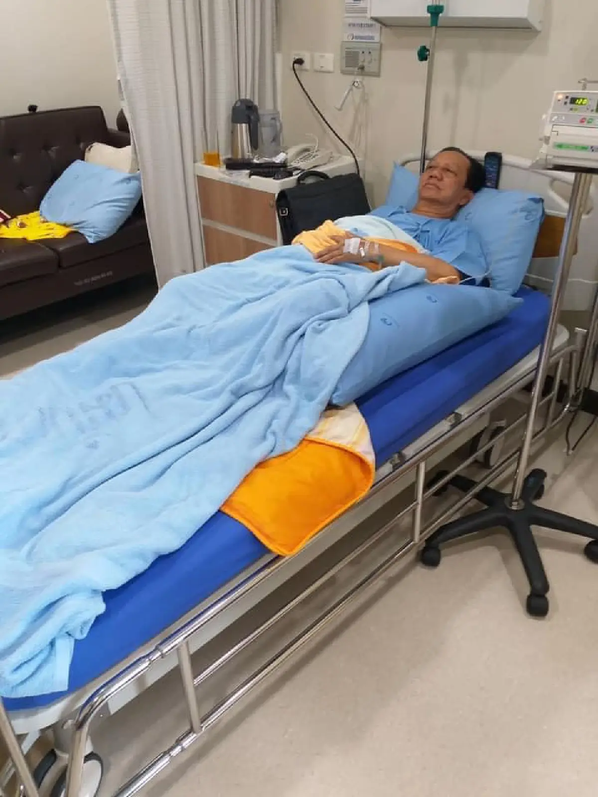 "สดใส รุ่งโพธิ์ทอง" นักร้องดังวัย 69 ปี ล้มป่วยด้วยโรคเกี่ยวกับสมองและความจำ 