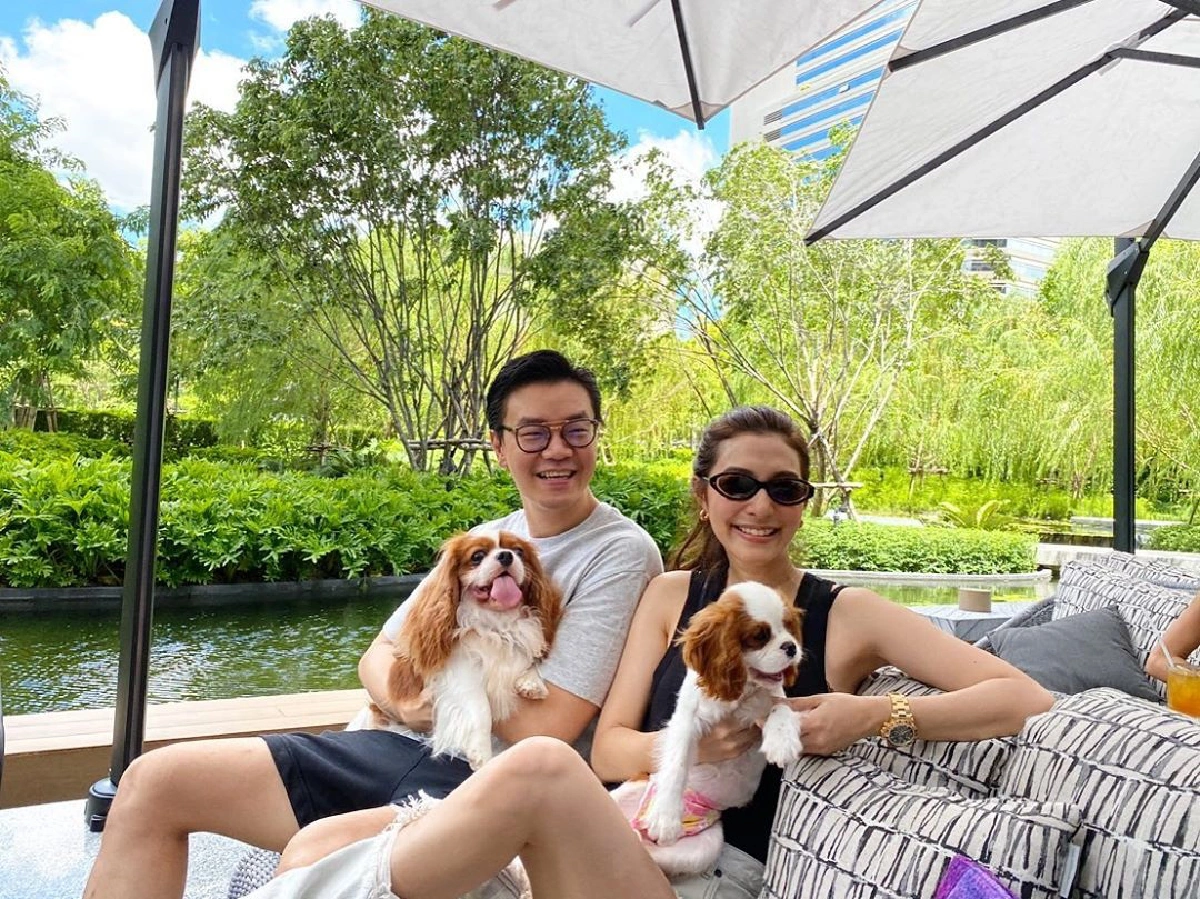 มิว นิษฐา ควง ไฮโซเซนต์ ดินเนอร์หวานฉลองวันเกิดปีนี้กับสามีสุดที่รัก 