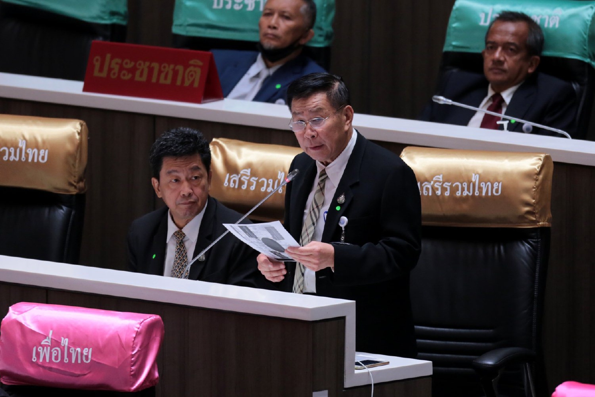 "เสรีพิศุทธิ์"ลั่น ประยุทธ์ต้องพ้นเก้าอี้นายกฯ รธน.ถึงไม่สืบทอดอำนาจ "เสรีพิศุทธิ์"ลั่น ประยุทธ์ต้องพ้นเก้าอี้นายกฯ รธน.ถึงไม่สืบทอดอำนาจ