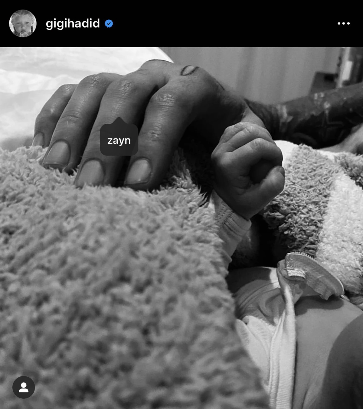 คลอดแล้ว! ลูกสาวคนแรกของคู่รักคนดัง จีจี้ ฮาดิด-เซย์น มาลิก