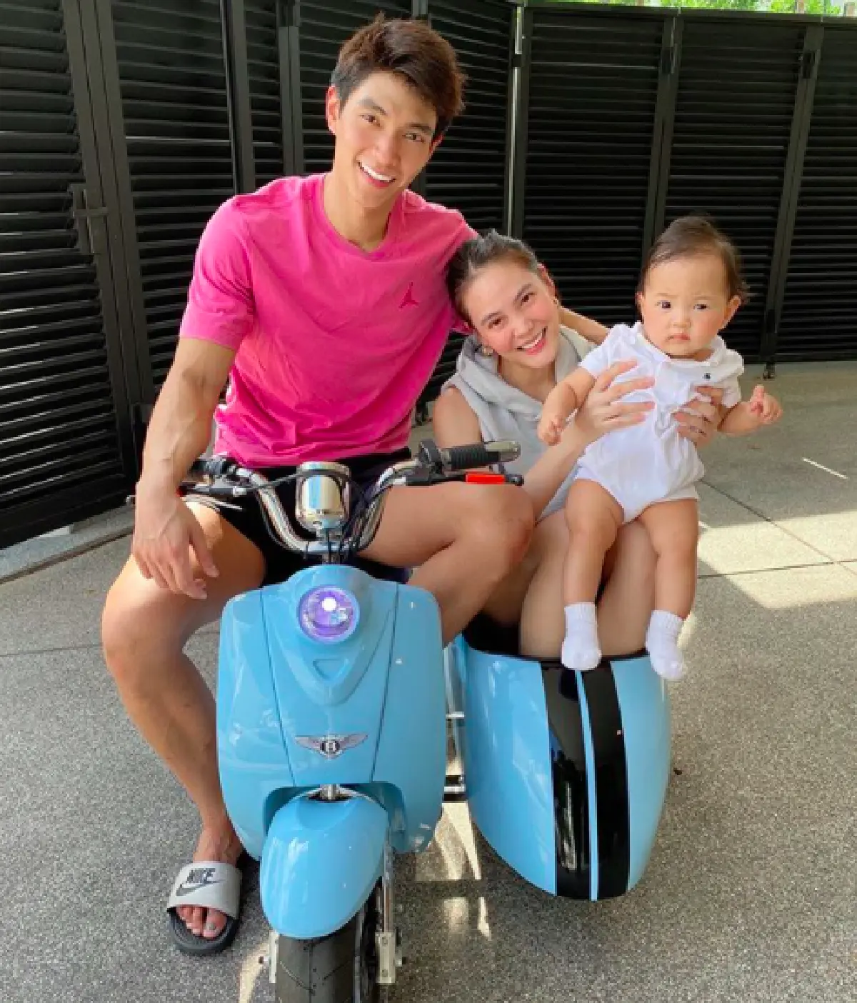 “แจนนิส” น้องสาว “เจนี่” ให้คลอดลูกสาวคนแรกแล้ว ตั้งชื่อว่า "น้องนีน่า"