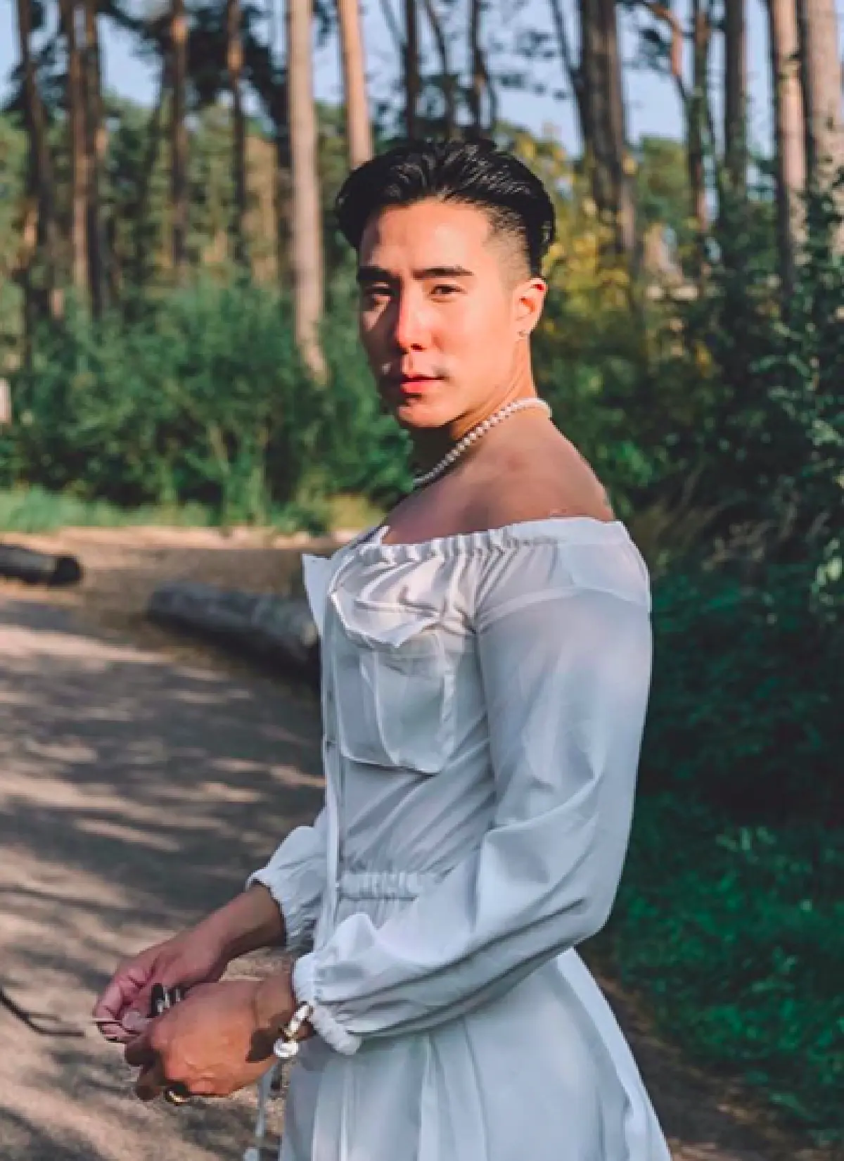 “เขื่อน เคโอติก” เปิดใจเรื่องเพศ! ภูมิใจความเป็นตัวเองบางวันอยากแมน บางวันอยากสาว