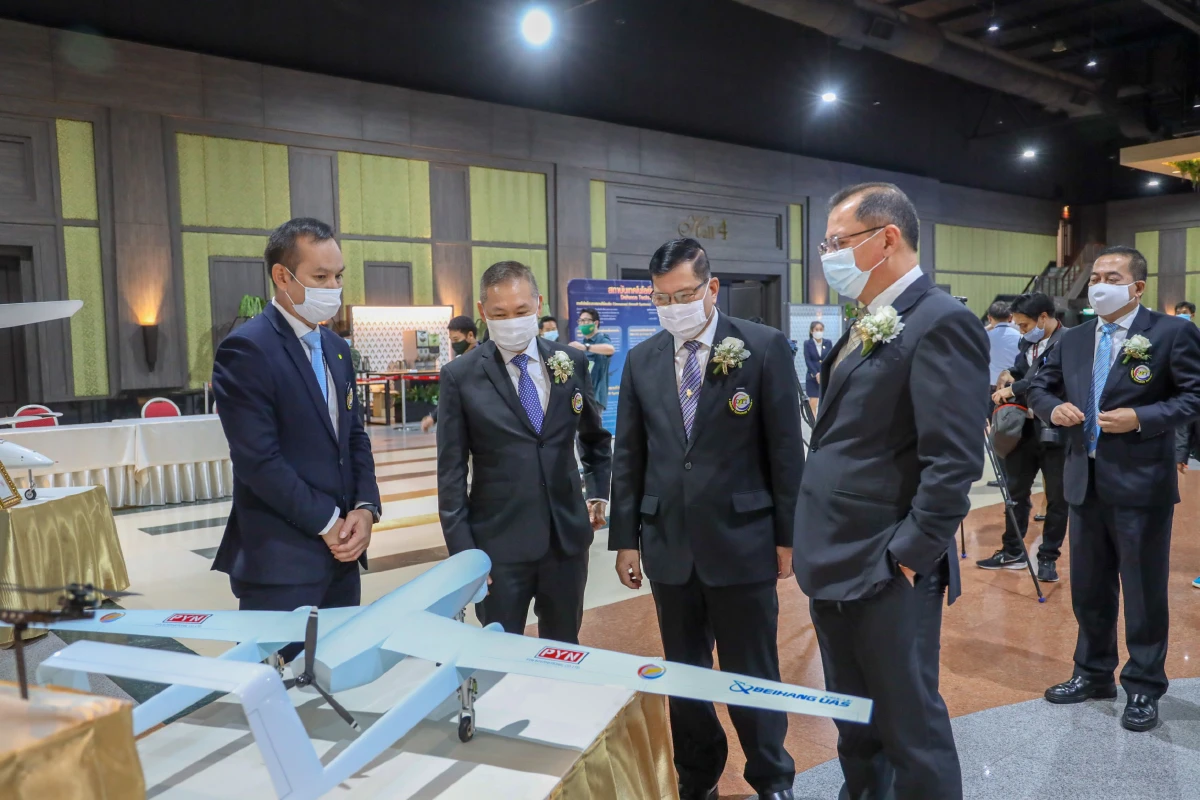 ศูนย์ฝึกอบรมระบบอากาศยานไร้คนขับ สถาบันเทคโนโลยีป้องกันประเทศ (Defence Technology Institute Unmanned Aircraft Systems Training Centre : DTI-UTC) ผ่านการรับรองจากสถาบันฝึกอบรมด้านการบิน Approved Training Organization (ATO)