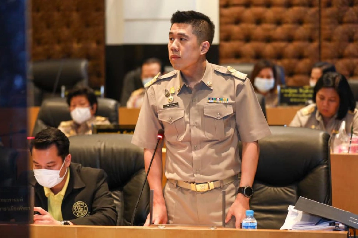 ยื้อเกือบ 10 ปีไม่คืบ!สภาพัทยาหาทางรืิอถอนคอนโดยักษ์ 