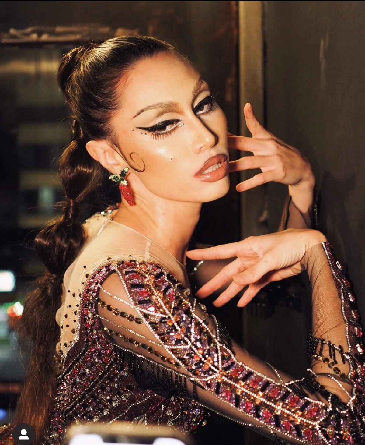 คนดูตาค้าง! ซาบีน่า ใส่สุดไม่ยั้ง..จัดเต็มทุกท่วงท่าแสดงโชว์ Drag Queen (คลิป)