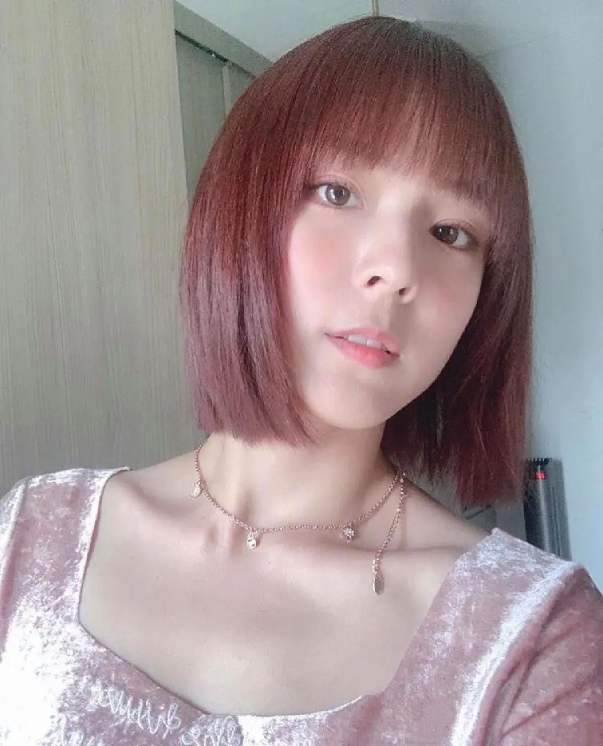 สดใสมาก! แพทตี้ อังศุมาลิน สวยหน้าเด็กตลอดกาลกับผมหน้าม้าบ๊อบสั้น