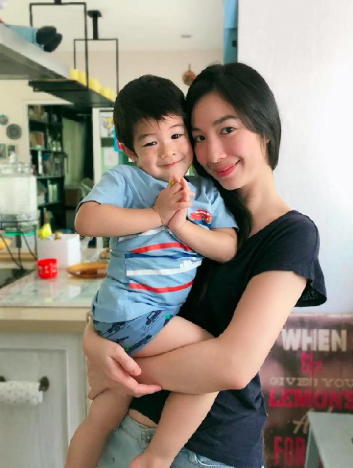  "เอ้ก บุษกร" เจอเรื่องขนหัวลุกที่บ้านกลางช่วงดึก  ตอน "กัปตัน" ไม่อยู่