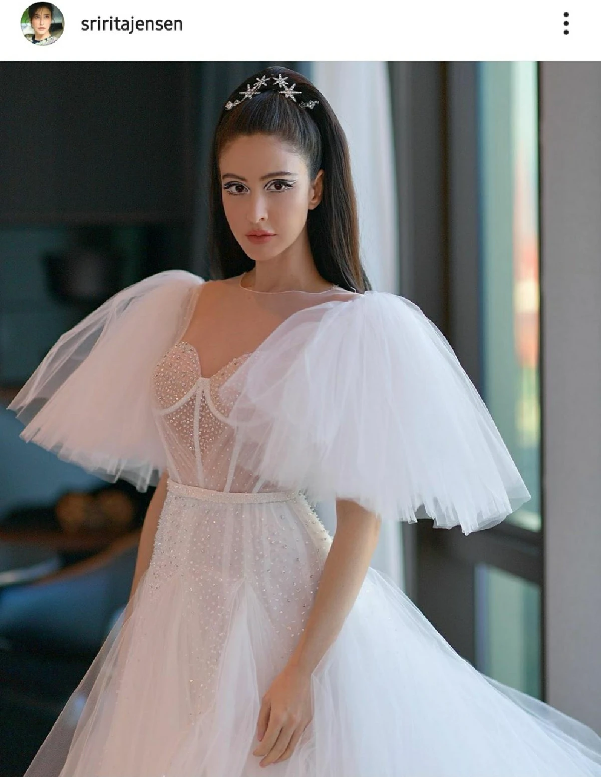  "ศรีริต้า-เทย่า" ว่าที่คุณแม่ป้ายแดงในชุดสวย ออร่าพุ่งสวย สะกดทุกสายตา