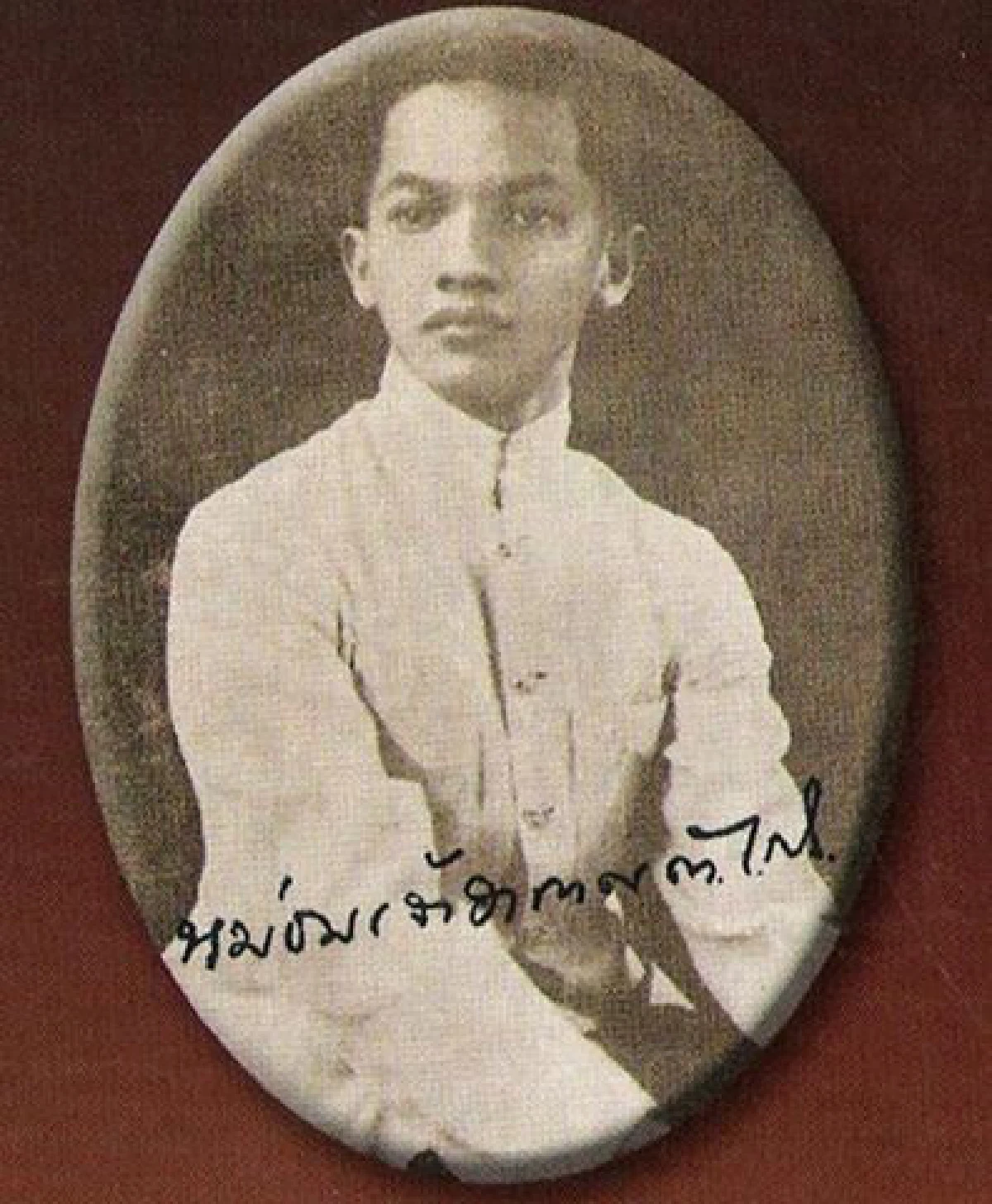 เครื่องแต่งกายประจำชาติของสวีเดน