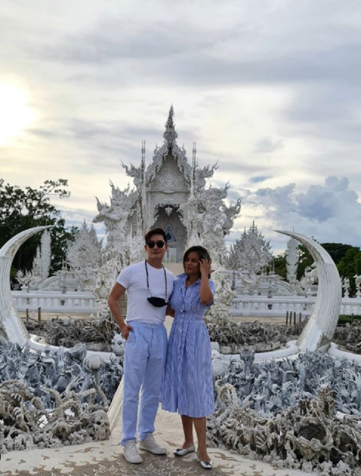 ภาพน่ารัก น้องอลิน-อลัน ทำบุญวันเกิดเผยความน่ารักอ่อนน้อม..สมกับที่ได้รางวัลมารยาทงาม