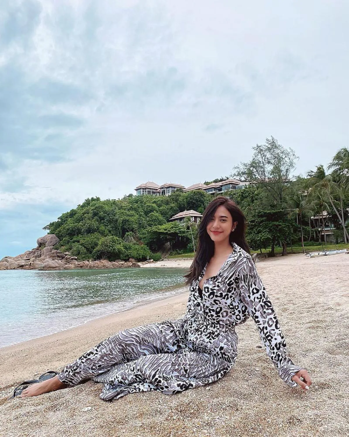 “ไฮโซแชมป์” อวดคลิปหวานขอบคุณ “น้ำหวาน The Face” ที่อยู่เคียงข้างกัน