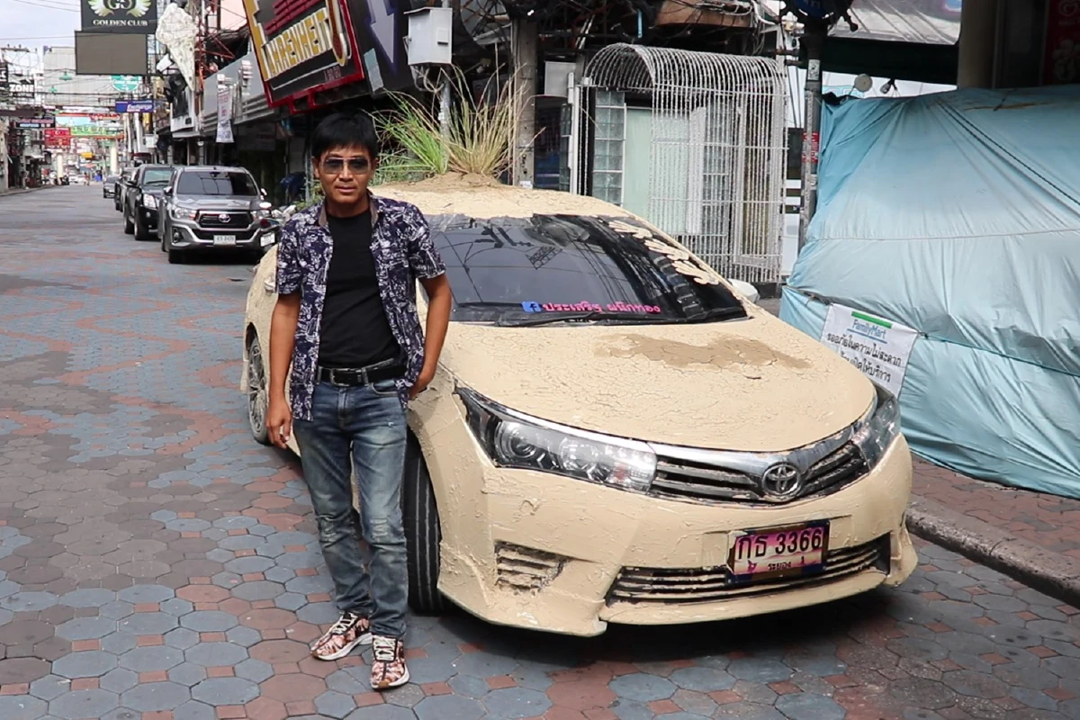 พิลึก!หนุ่มประดิษฐ์รถติดโคลนสร้างเอกลักษณ์เรียกรอยยิ้ม