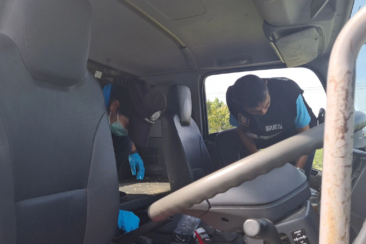 คนร้ายลอบวางบึ้มขบวนรถสับเปลี่ยนกำลังทหารบาดเจ็บ5นาย