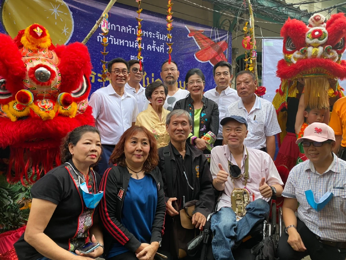 "สุดารัตน์"ชูชาวชุมชนตลาดน้อยอนุรักษ์วัฒนธรรมไหว้พระจันทร์