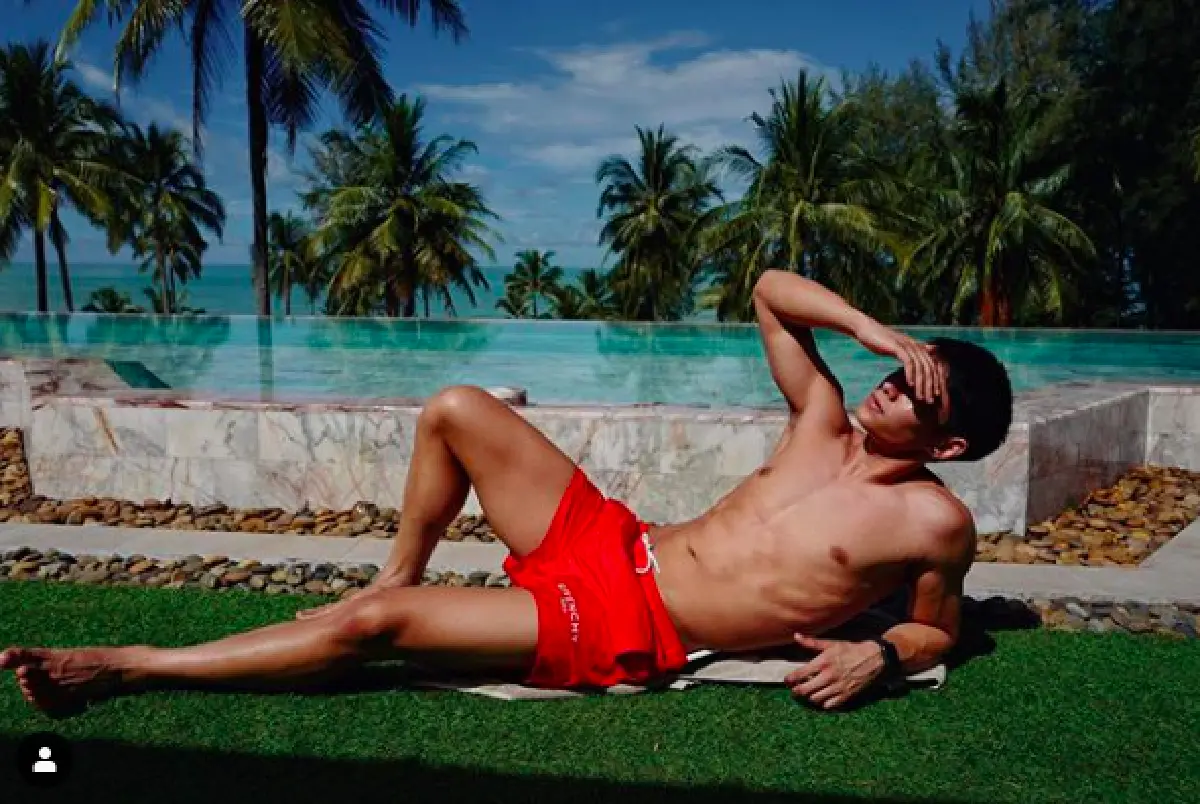 “เจนี่" สุดเท่!! โชว์ลีลาเล่นเซิร์ฟบอร์ดโต้คลื่น แต่ละช็อตสตรองมาก 