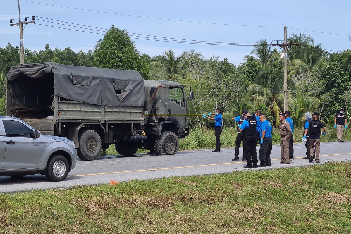 คนร้ายลอบวางบึ้มขบวนรถสับเปลี่ยนกำลังทหารบาดเจ็บ5นาย