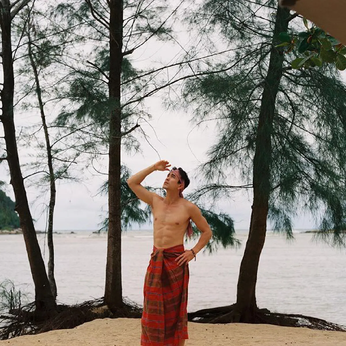 ฟินกันต่อเนื่อง! ณเดชน์-ญาญ่า ดินเนอร์หวานสวมเสื้อคู่..ตัวติดกันมุ้งมิ้ง